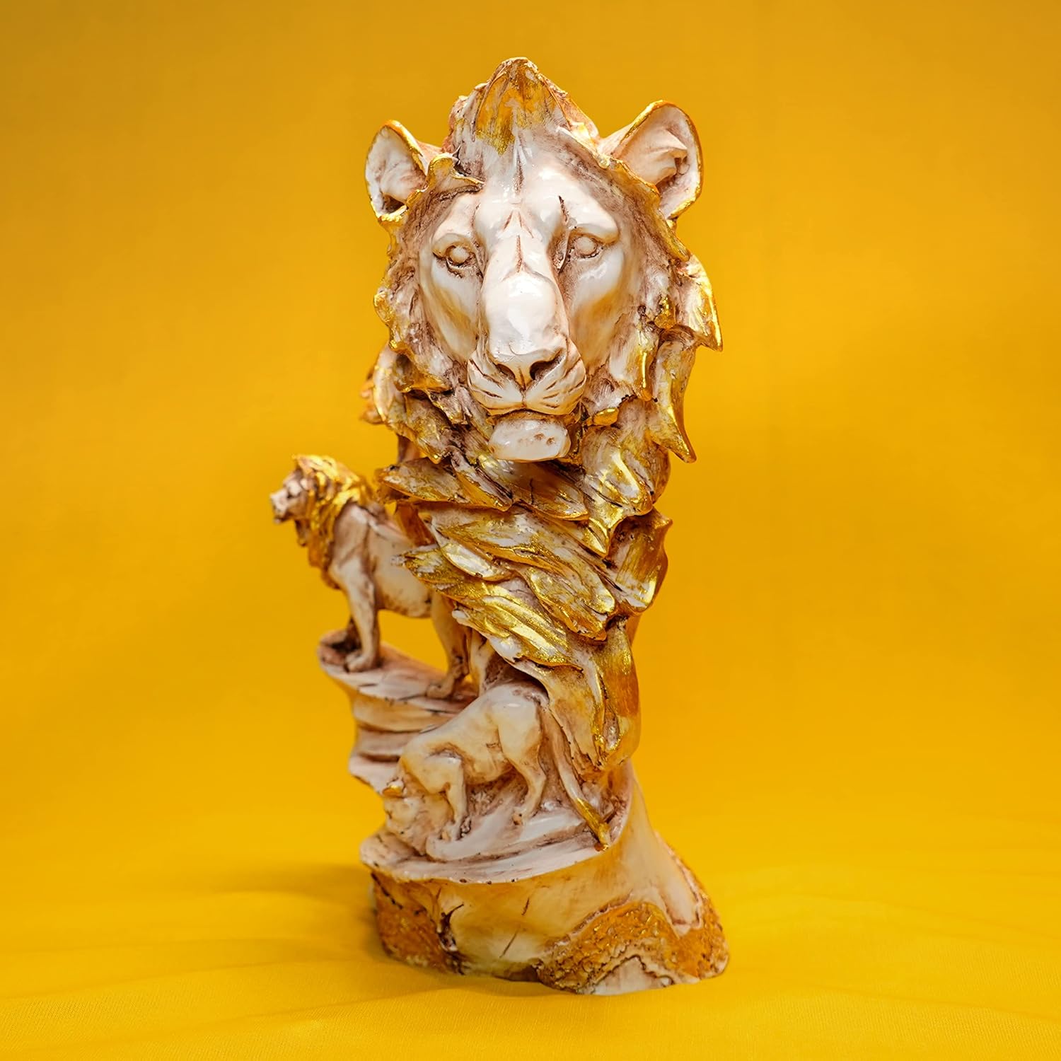 Presents King of Beasts Lion Family Table Accent Showpiece