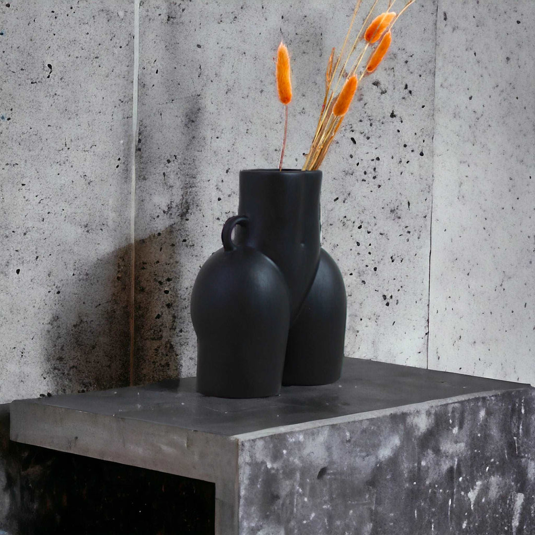 Bootylicious Vase