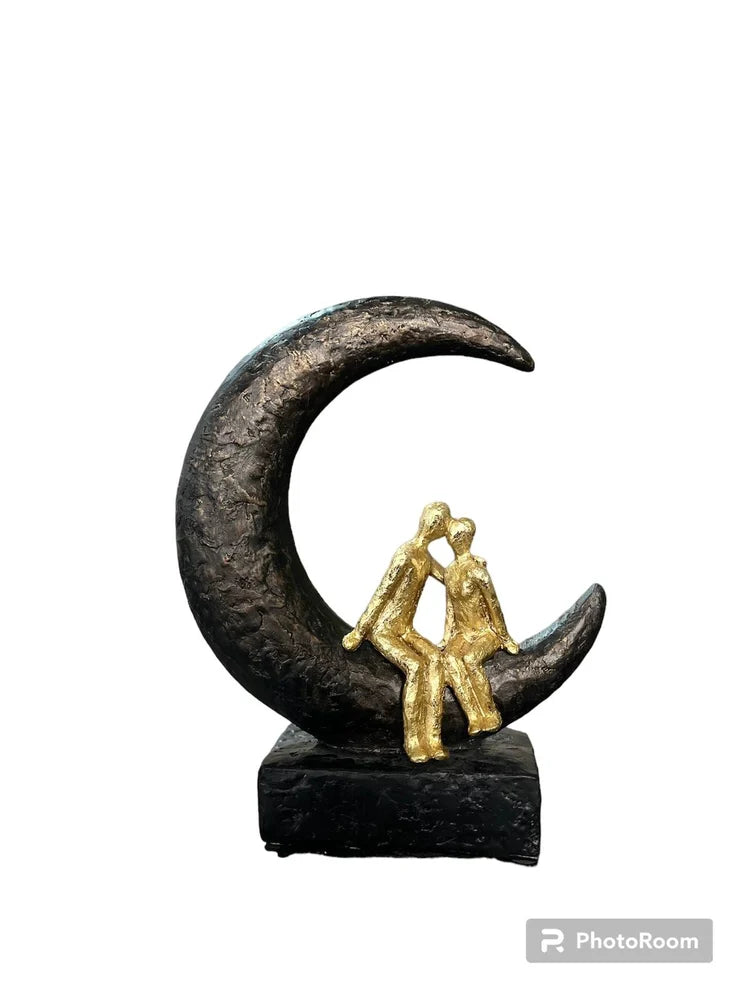 Valentine Love Heart Shape Moon Couple Statue Romantic Figurine Home Interior Decor Showpiece Decorative Handicraft Items